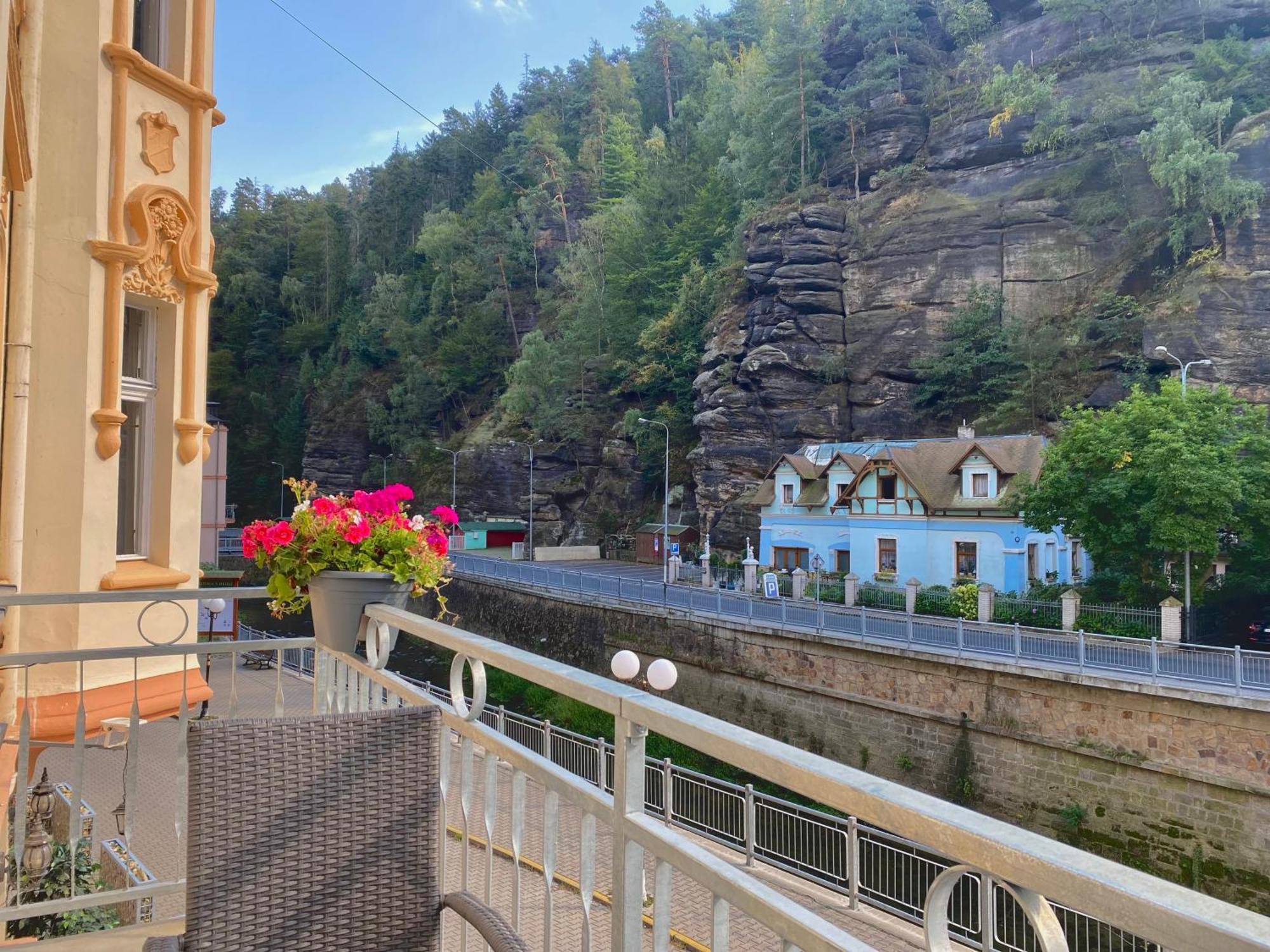 Hotel Labe Hrensko Exterior photo